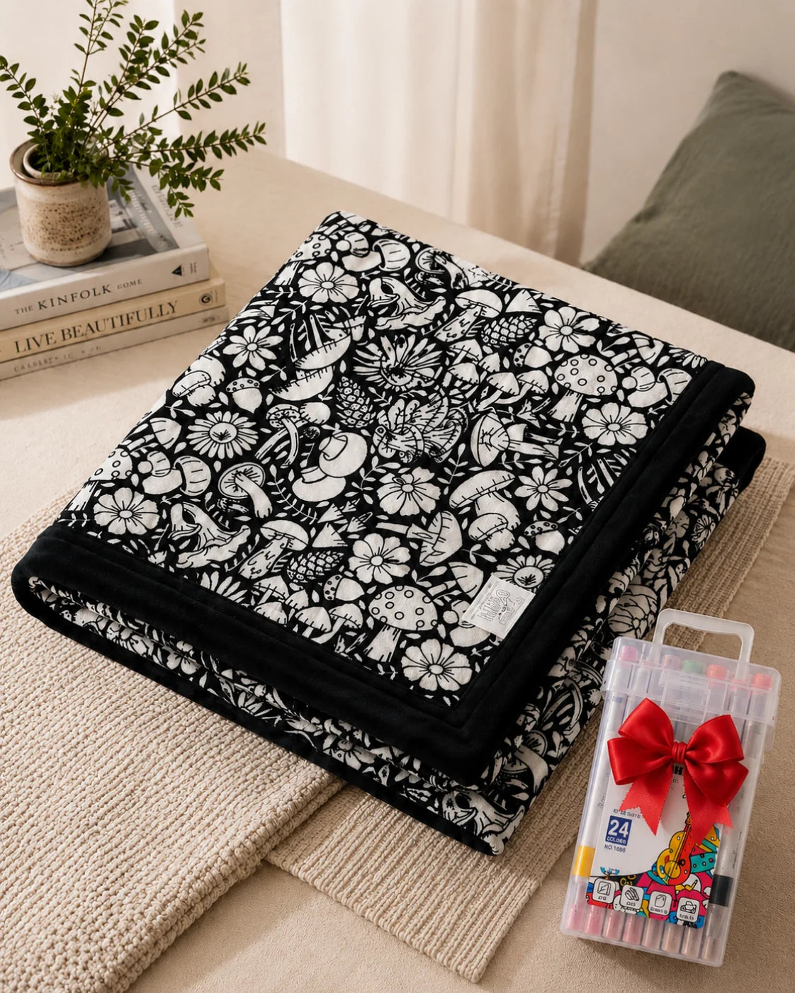 Plaid « Colorie & Câline »